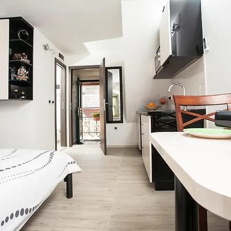Appartamento & Kartolina *