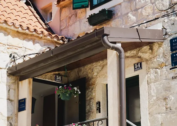 & Kartolina Apartamento