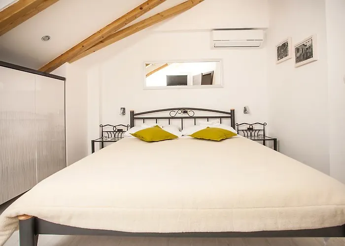 & Kartolina Apartamento *