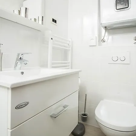 & Kartolina شقة *