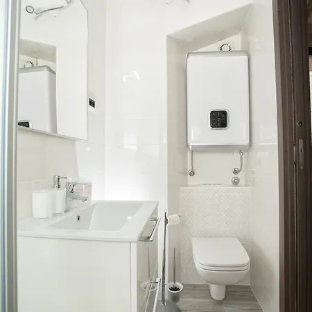 & Kartolina شقة سبليت